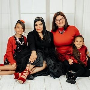 Meet your Posher, Lila ivette